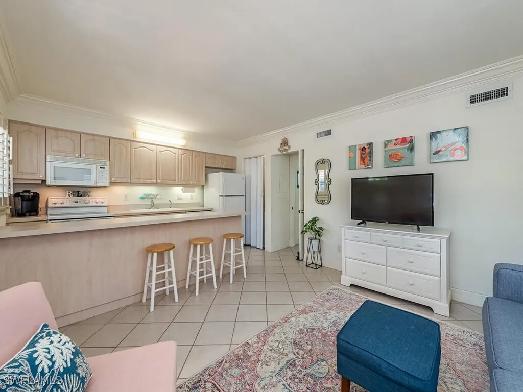 980 7th Avenue S Naples FL 34102