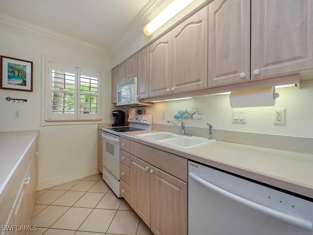 980 7th Avenue S Naples FL 34102