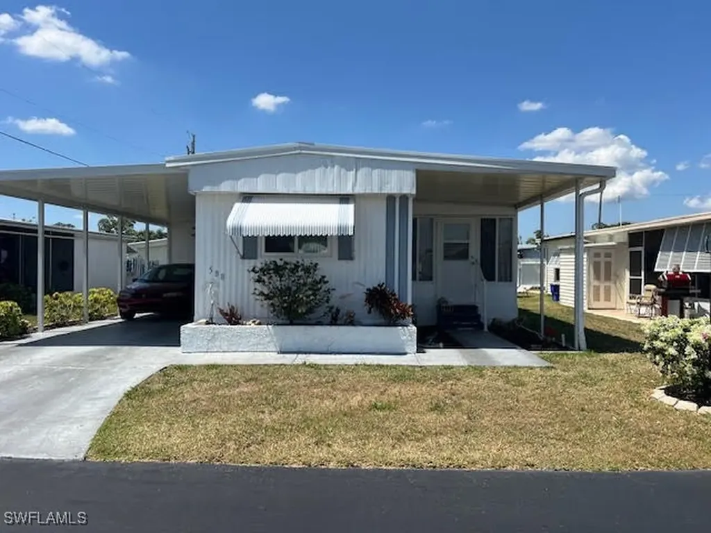 588 Daisy Drive North Fort Myers FL 33917