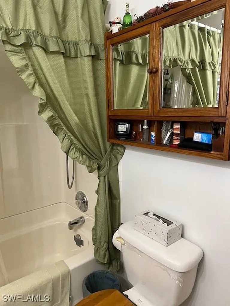 588 Daisy Drive North Fort Myers FL 33917