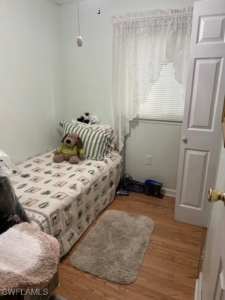 588 Daisy Drive North Fort Myers FL 33917