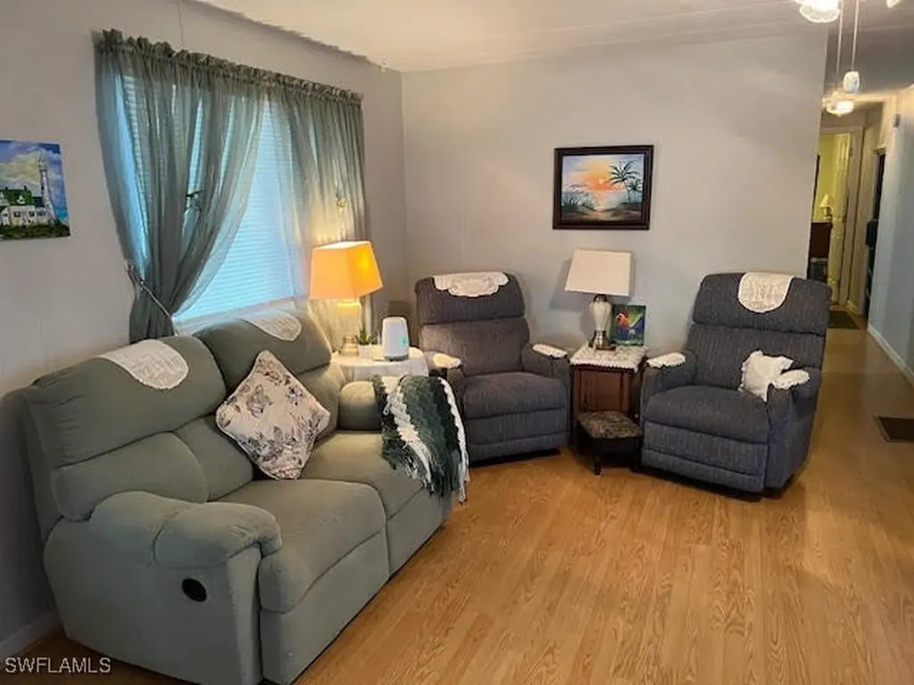 588 Daisy Drive North Fort Myers FL 33917