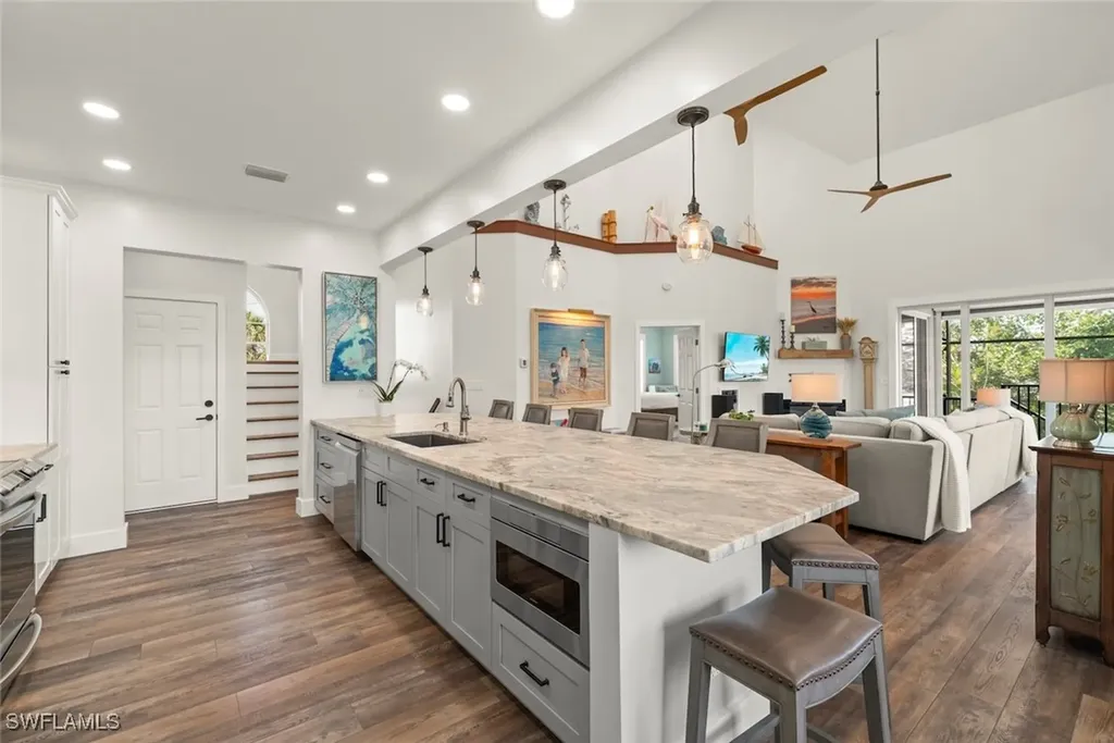 483 Sea Walk Court Sanibel FL 33957