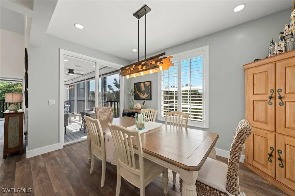 483 Sea Walk Court Sanibel FL 33957