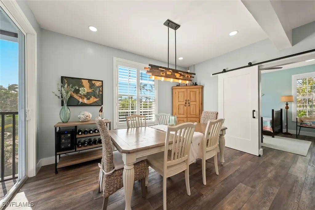 483 Sea Walk Court Sanibel FL 33957