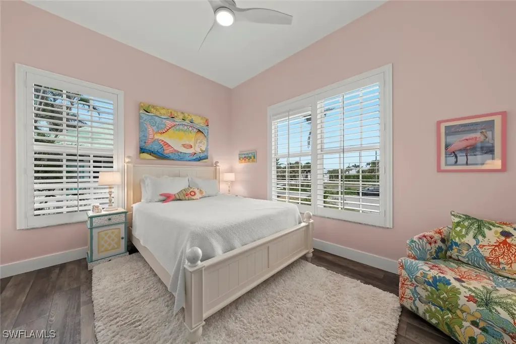 483 Sea Walk Court Sanibel FL 33957