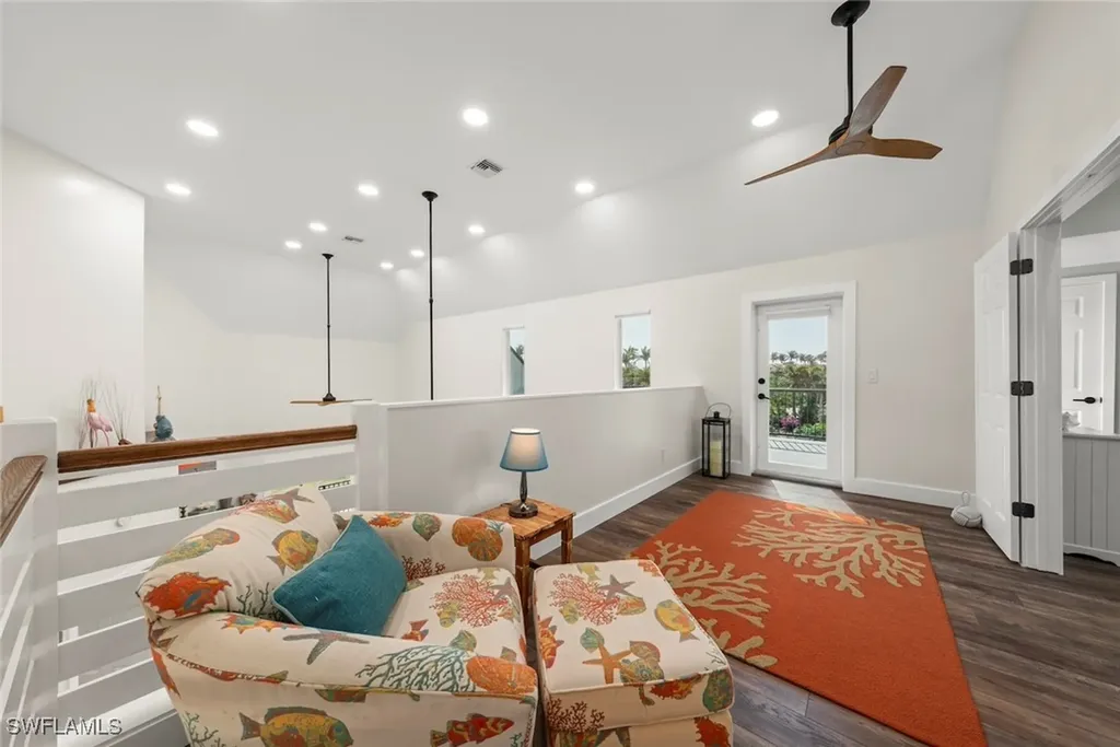 483 Sea Walk Court Sanibel FL 33957