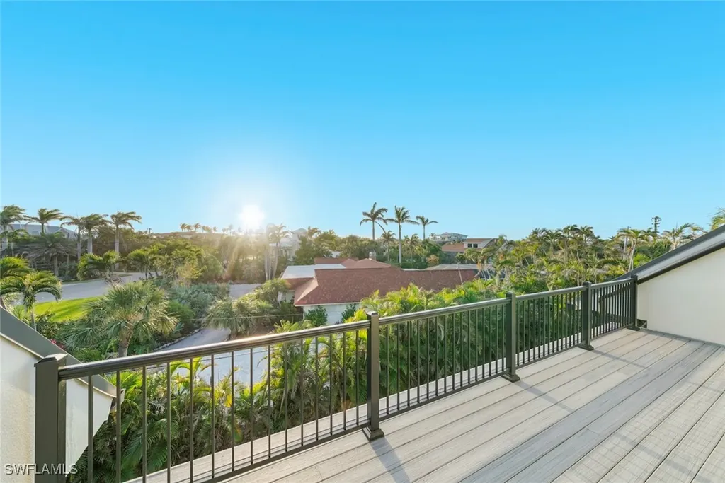 483 Sea Walk Court Sanibel FL 33957