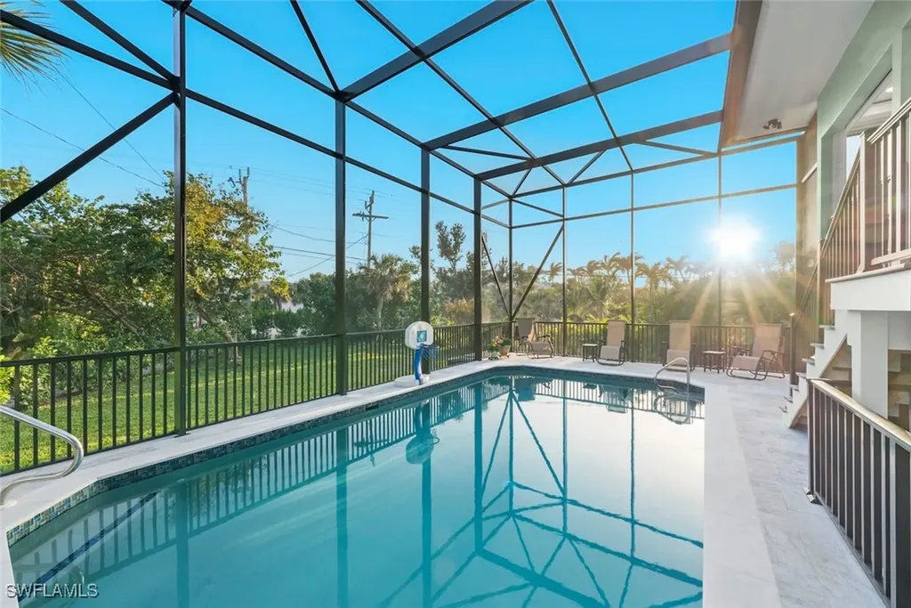 483 Sea Walk Court Sanibel FL 33957