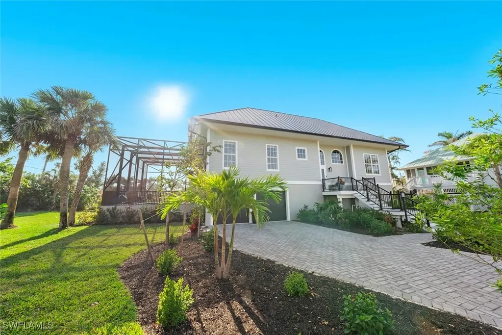 483 Sea Walk Court Sanibel FL 33957
