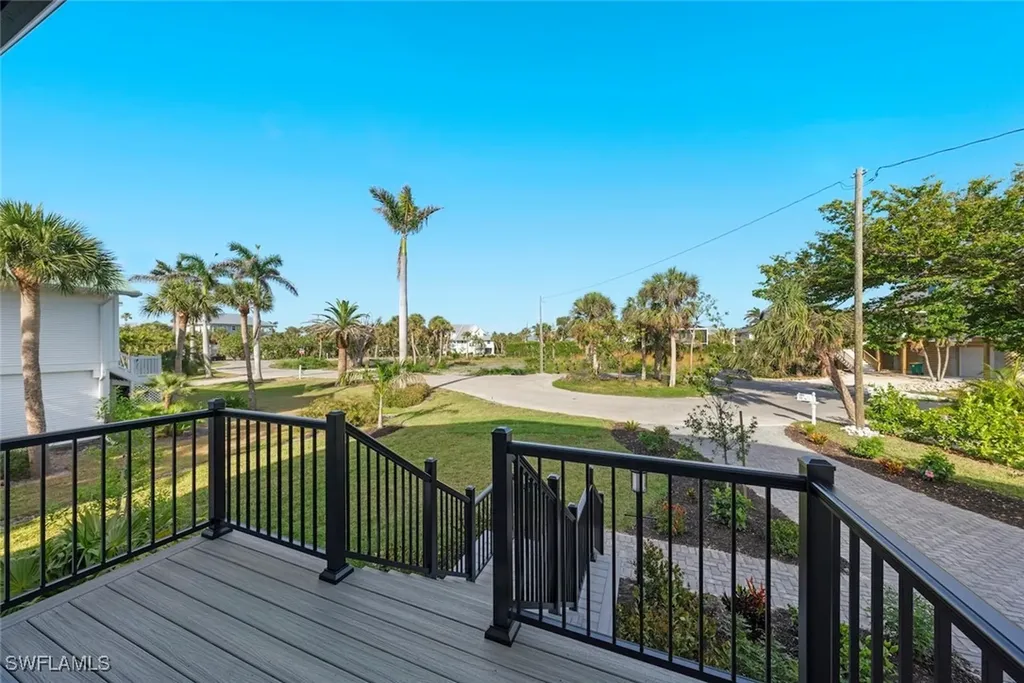 483 Sea Walk Court Sanibel FL 33957