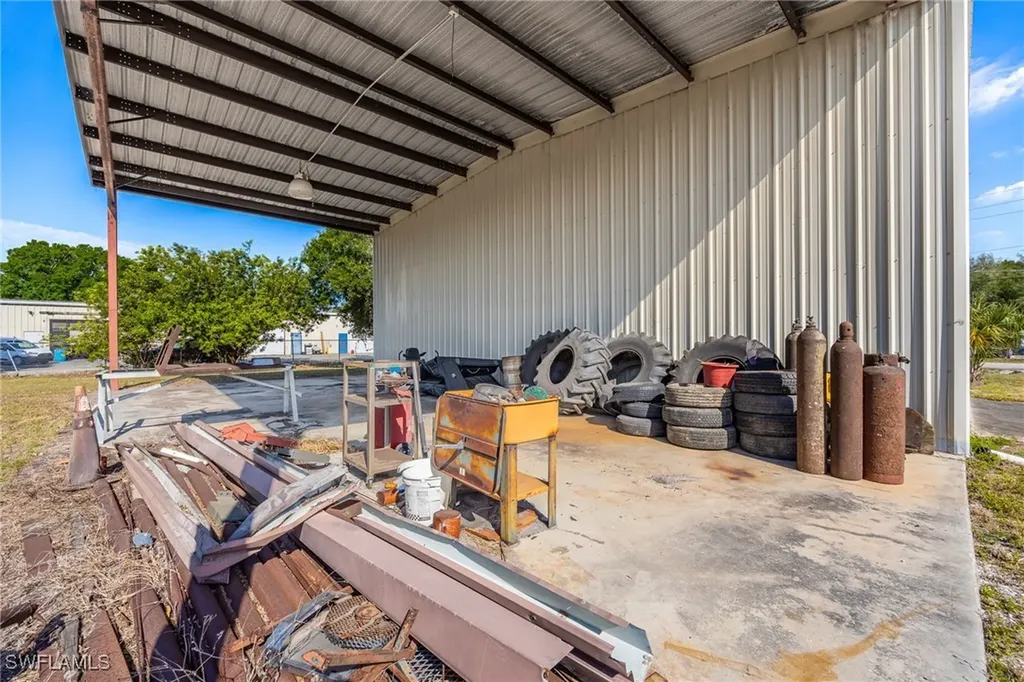 109 S Industrial Loop Labelle FL 33935