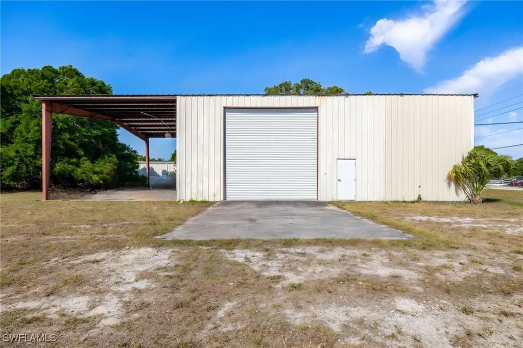 109 S Industrial Loop Labelle FL 33935