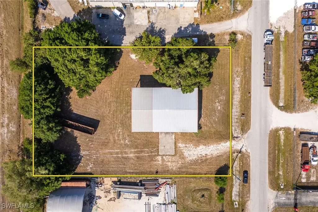 109 S Industrial Loop Labelle FL 33935