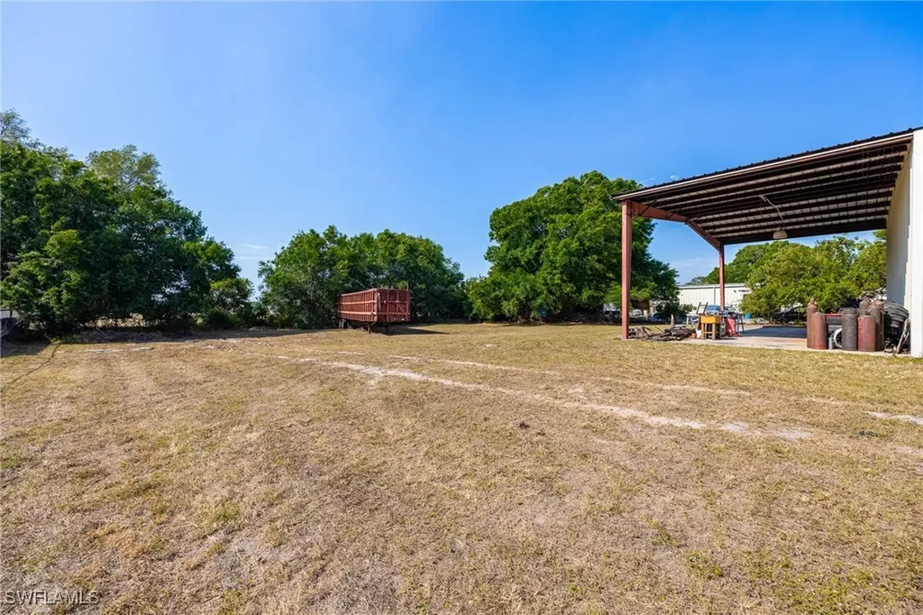 109 S Industrial Loop Labelle FL 33935