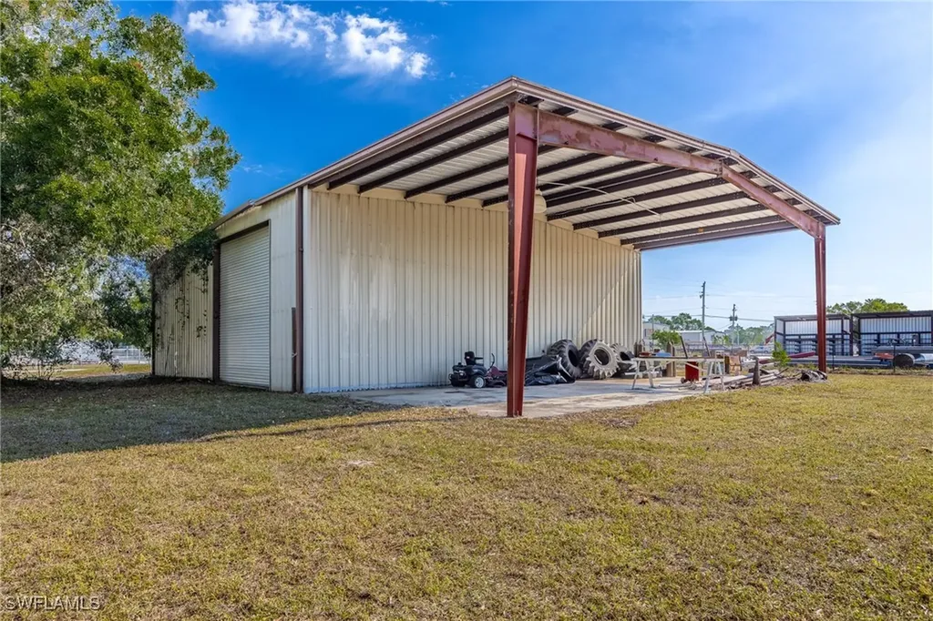 109 S Industrial Loop Labelle FL 33935