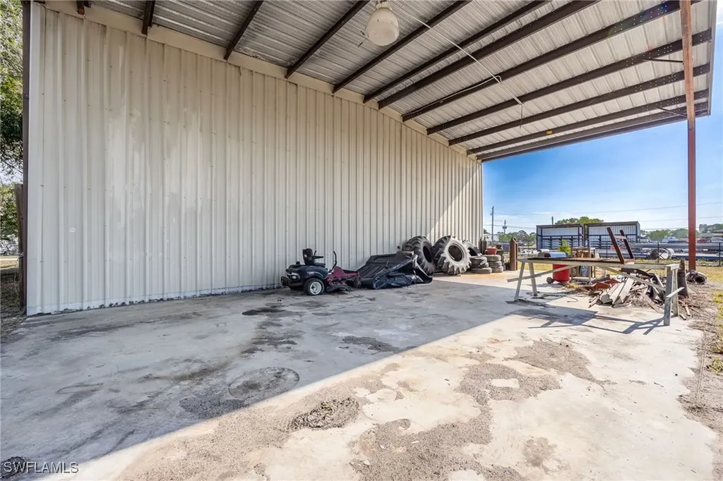 109 S Industrial Loop Labelle FL 33935