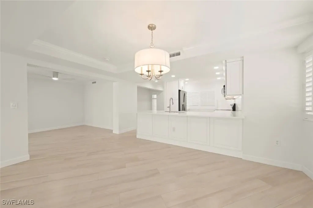 200 Periwinkle Way Sanibel FL 33957