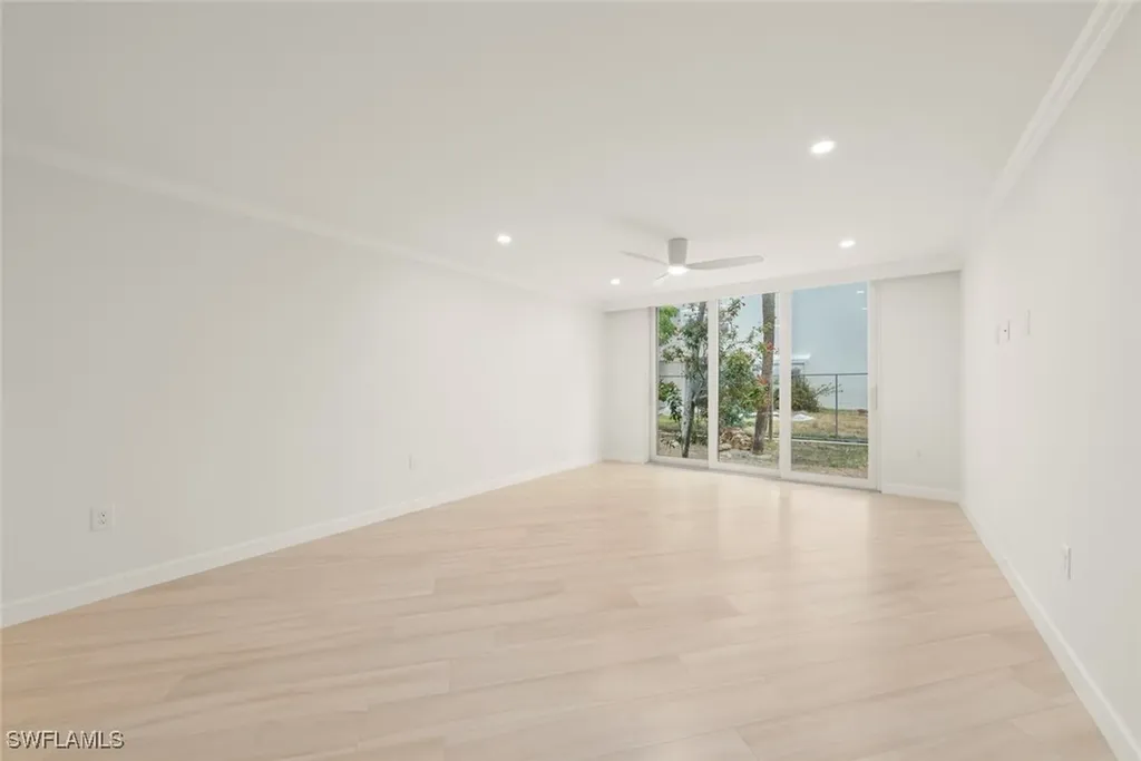 200 Periwinkle Way Sanibel FL 33957