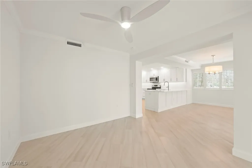 200 Periwinkle Way Sanibel FL 33957