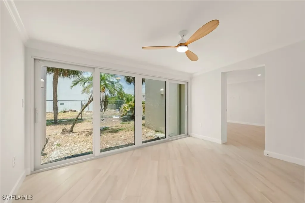 200 Periwinkle Way Sanibel FL 33957