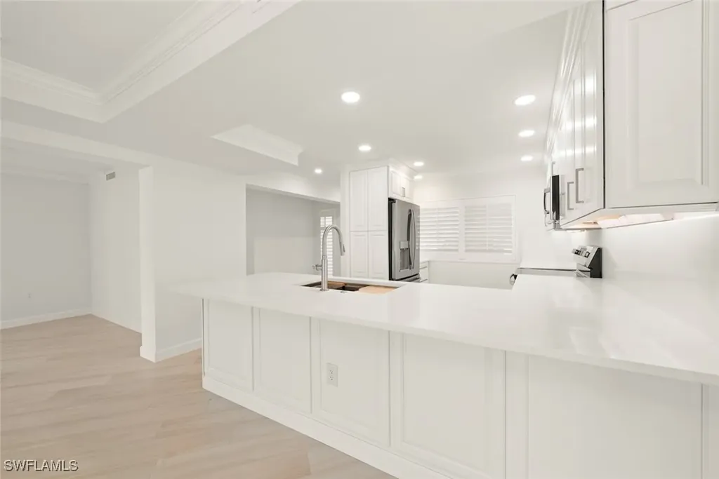 200 Periwinkle Way Sanibel FL 33957