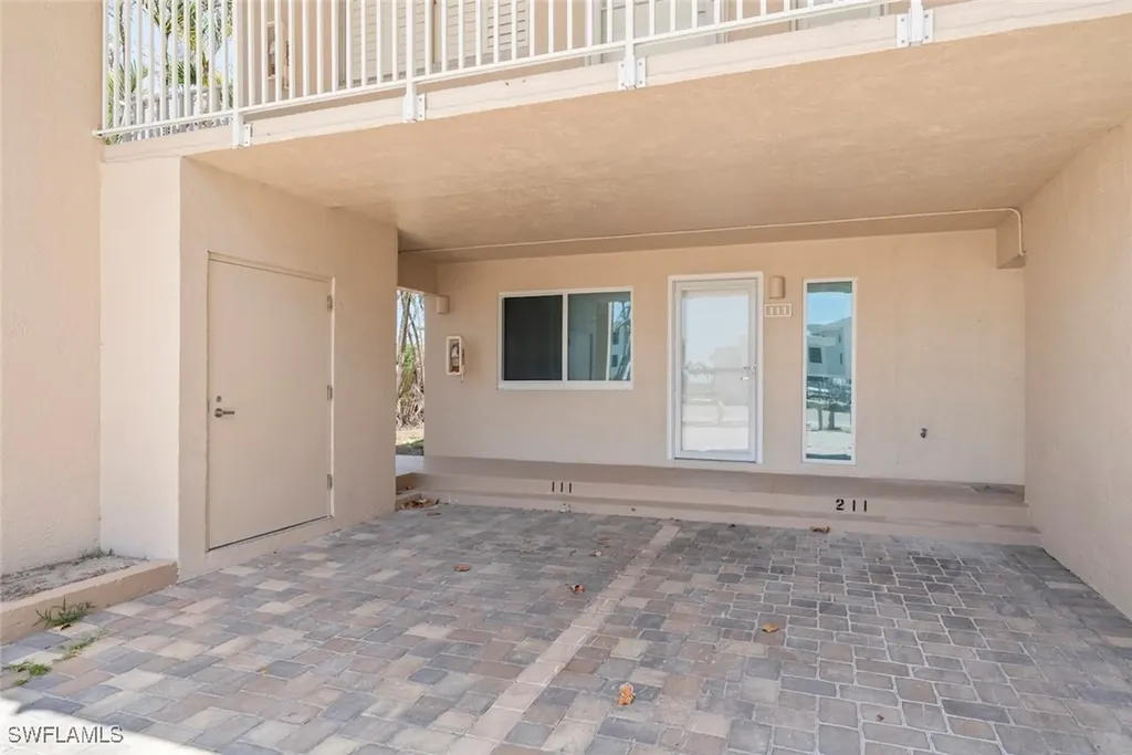 200 Periwinkle Way Sanibel FL 33957