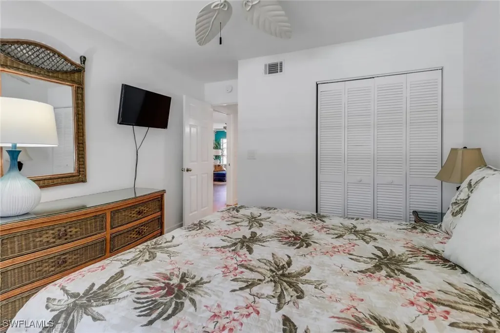 5985 Bloomfield Circle Naples FL 34112
