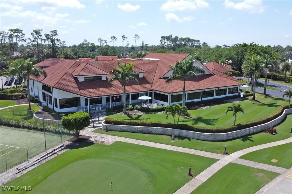 5985 Bloomfield Circle Naples FL 34112