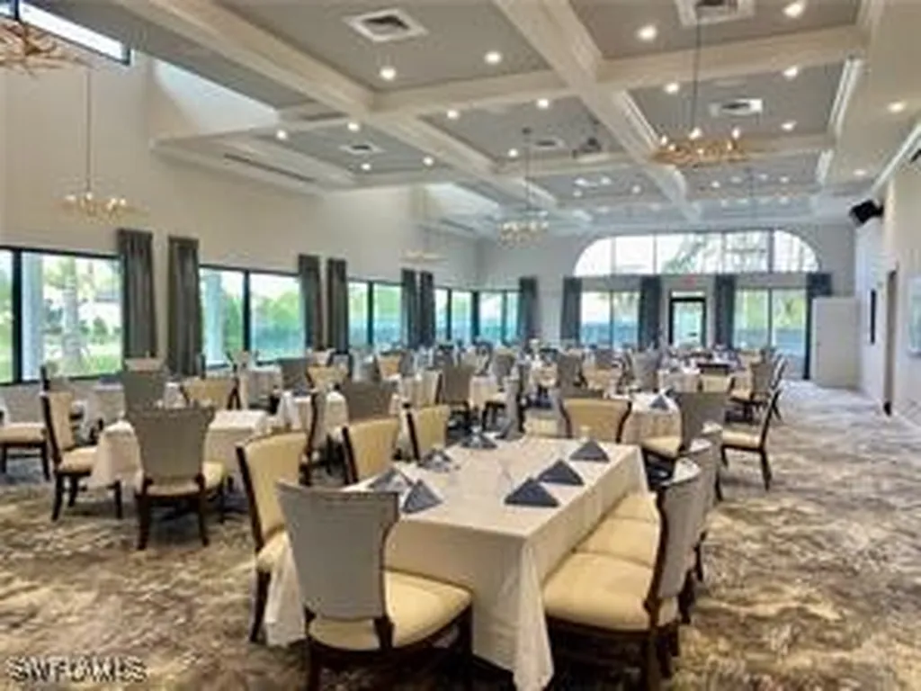 5985 Bloomfield Circle Naples FL 34112