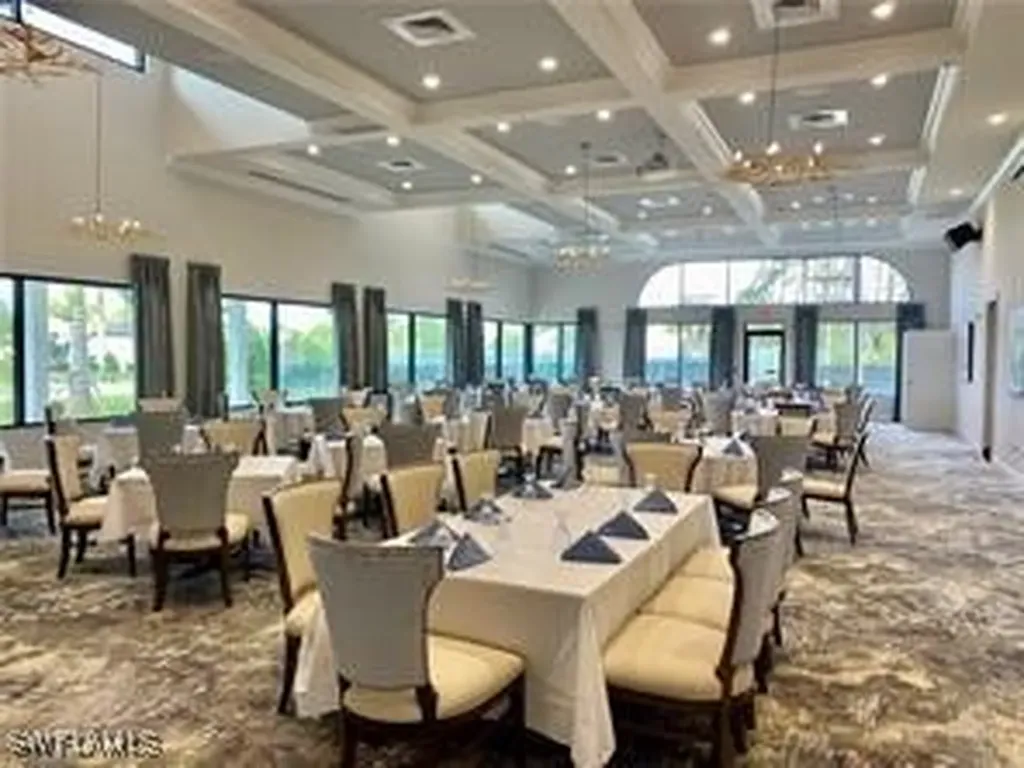 5985 Bloomfield Circle Naples FL 34112