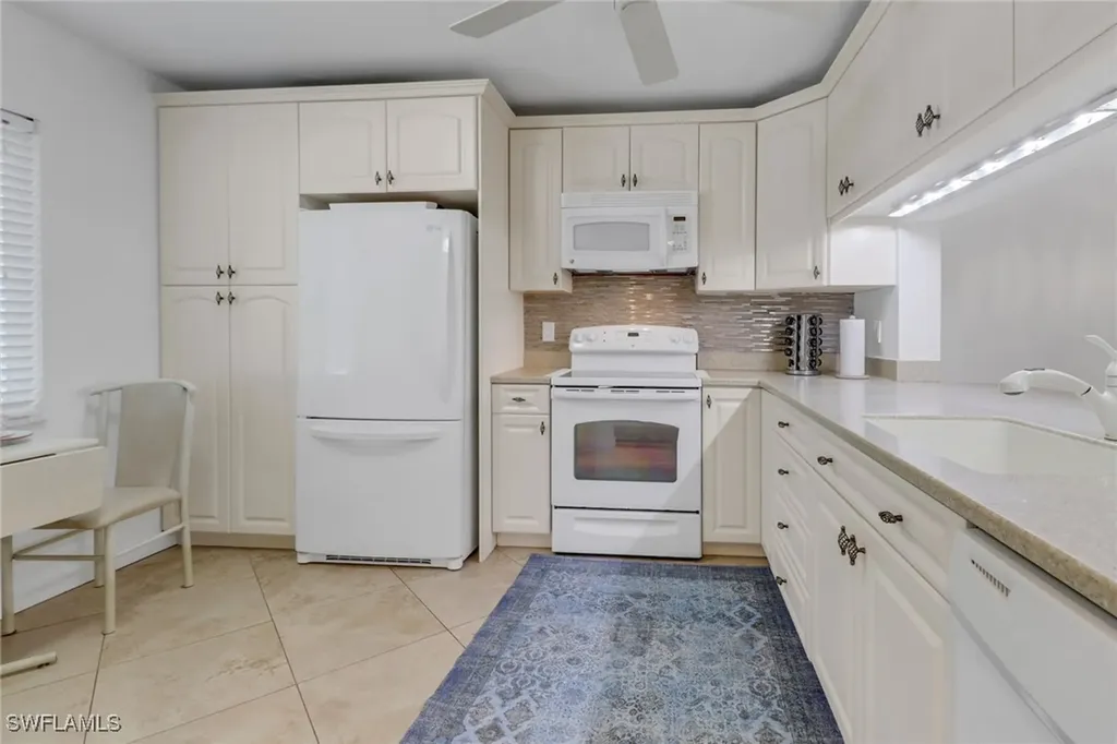 5985 Bloomfield Circle Naples FL 34112
