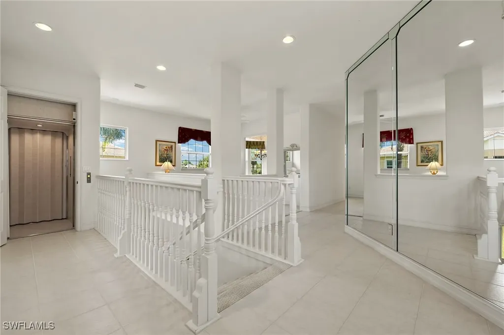 6035 Trophy Drive Naples FL 34110