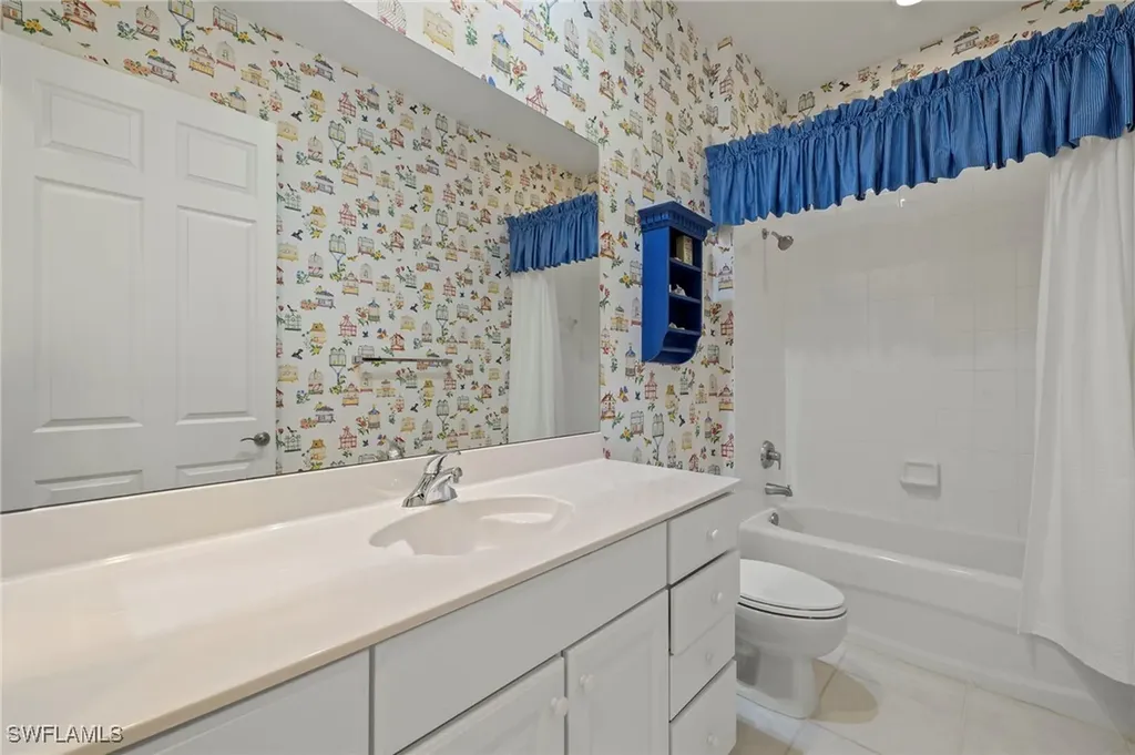 6035 Trophy Drive Naples FL 34110