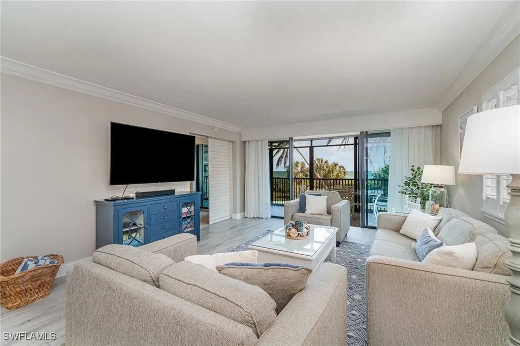 1299 Middle Gulf Drive Sanibel FL 33957