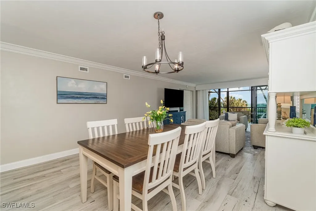 1299 Middle Gulf Drive Sanibel FL 33957