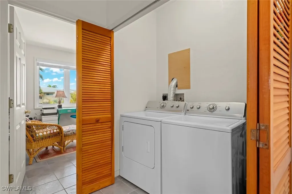 984 Black Skimmer Way Sanibel FL 33957
