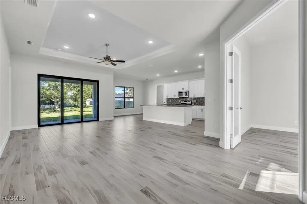 459 NE 2nd Place Cape Coral FL 33909
