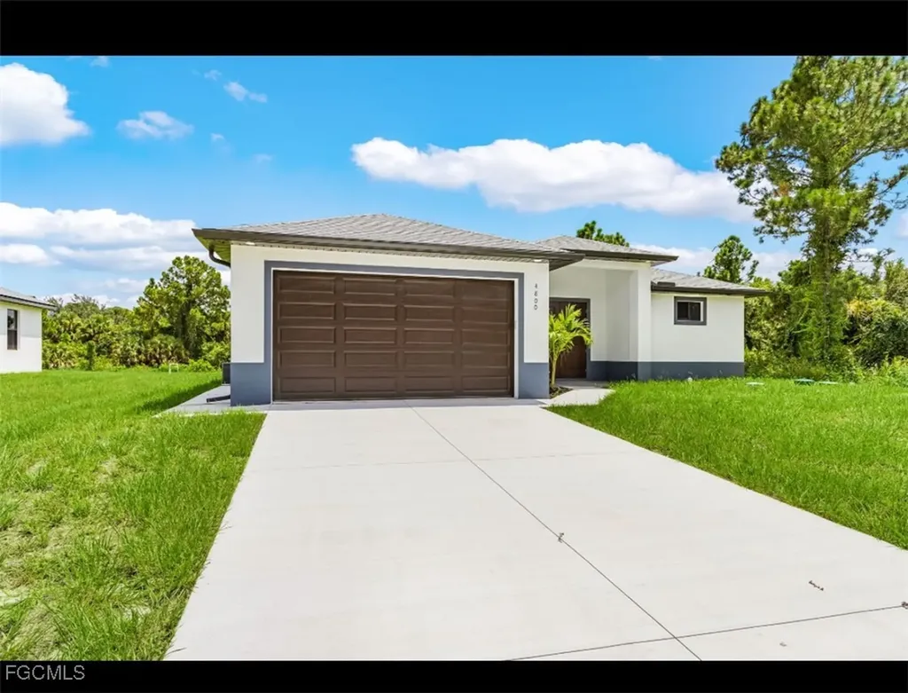 4802 Nora Avenue N Lehigh Acres FL 33971