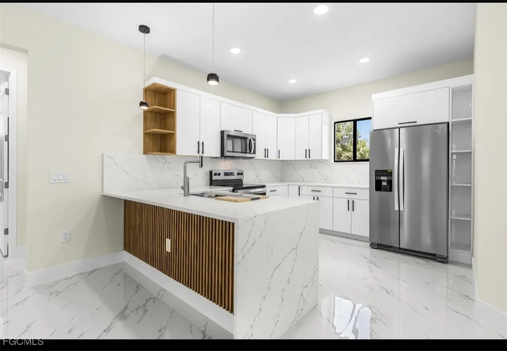 4802 Nora Avenue N Lehigh Acres FL 33971