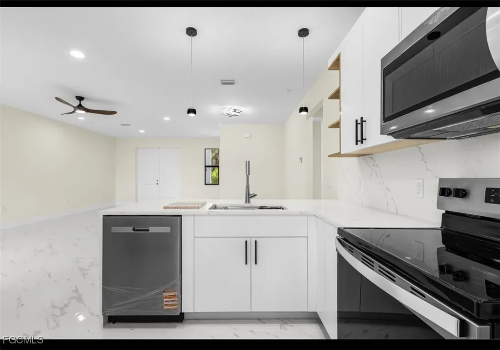 4802 Nora Avenue N Lehigh Acres FL 33971