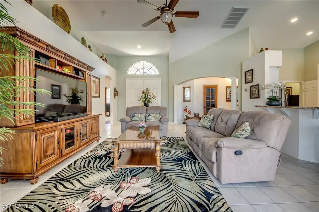 3914 SW 17th Avenue Cape Coral FL 33914