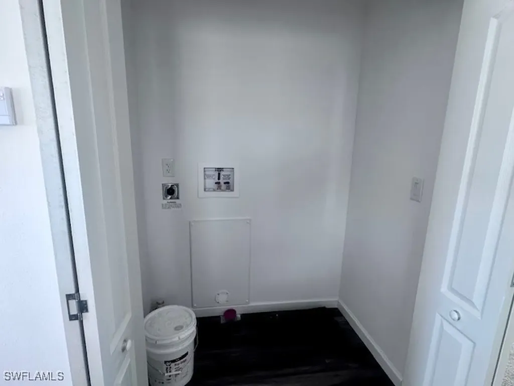 5698 Captain John Smith Loop North Fort Myers FL 33917