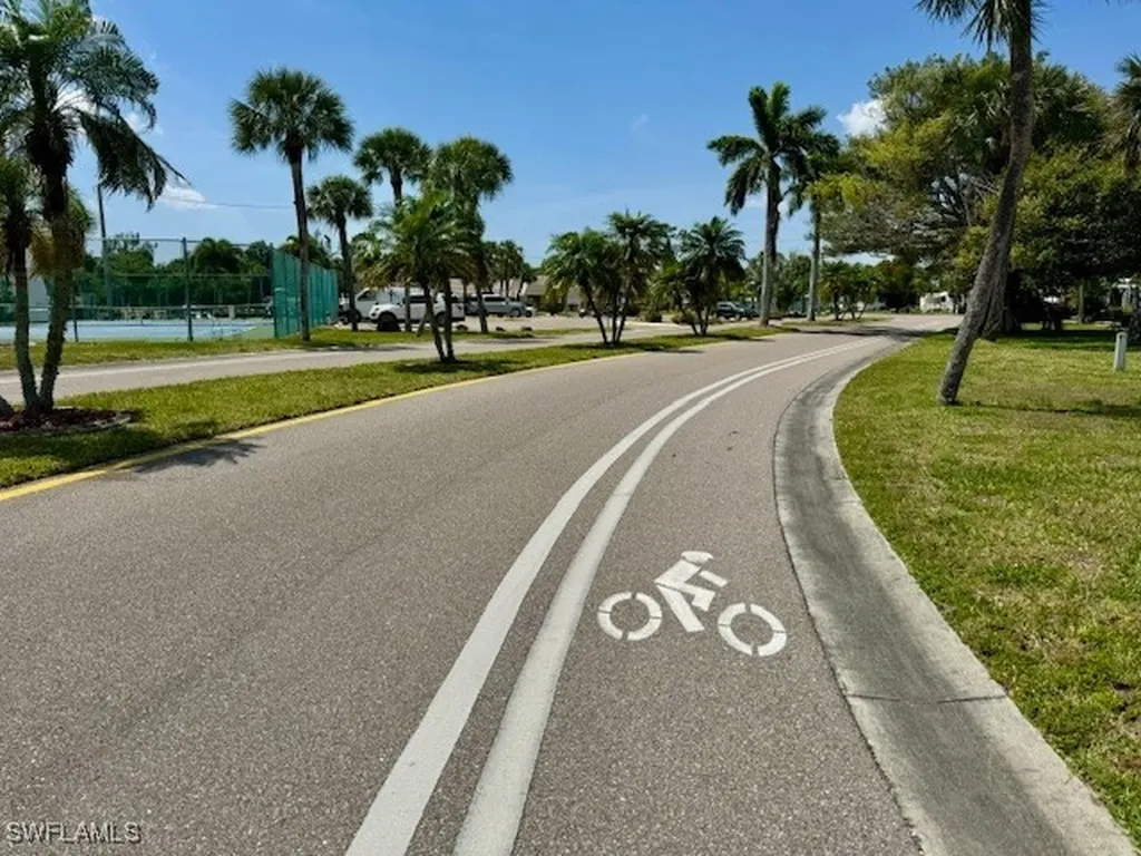 5698 Captain John Smith Loop North Fort Myers FL 33917