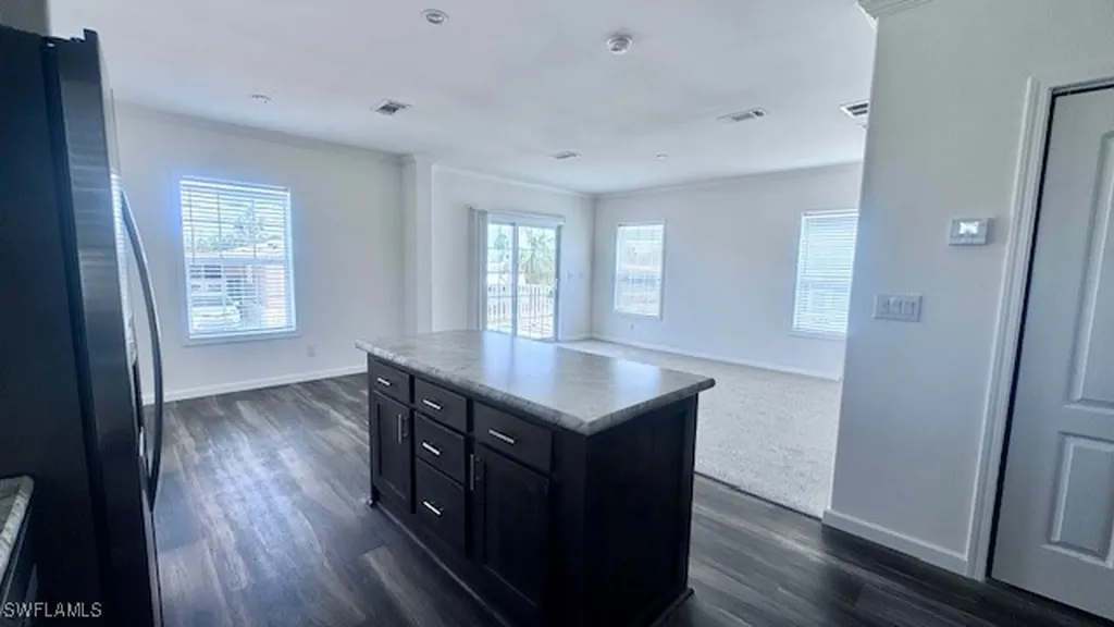 5698 Captain John Smith Loop North Fort Myers FL 33917