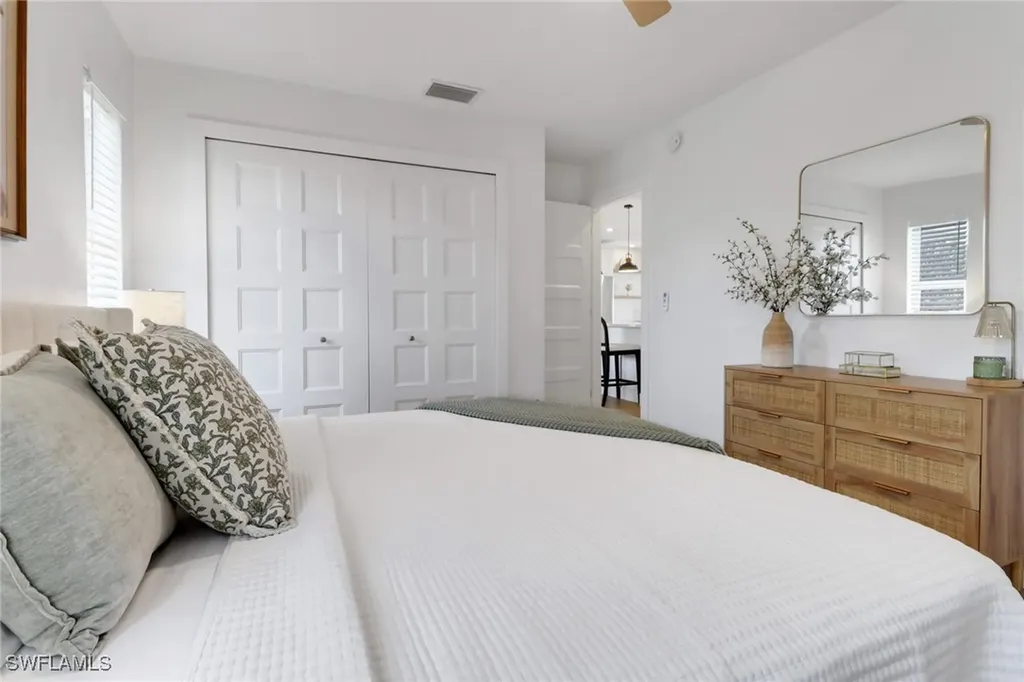 4525 Fluvia Avenue Naples FL 34103