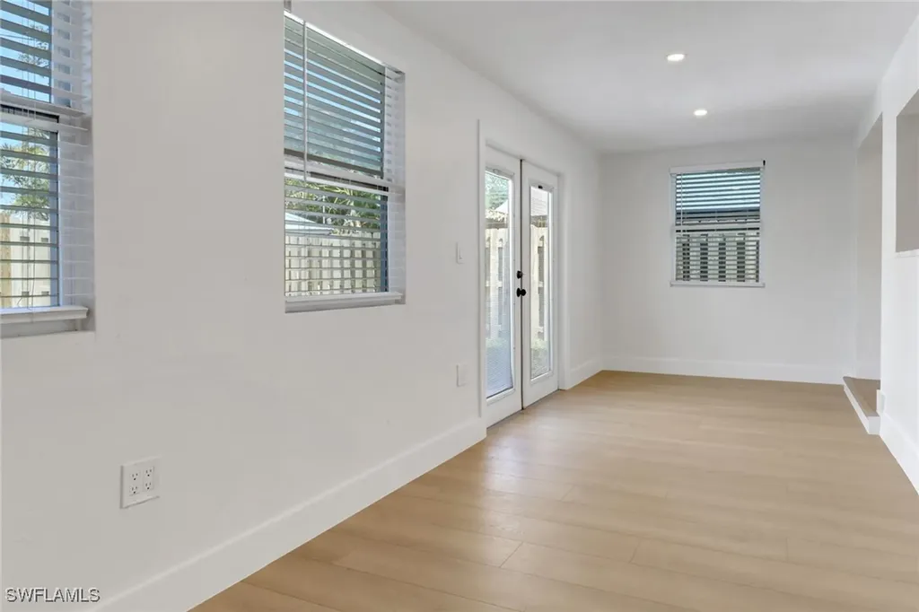 4525 Fluvia Avenue Naples FL 34103