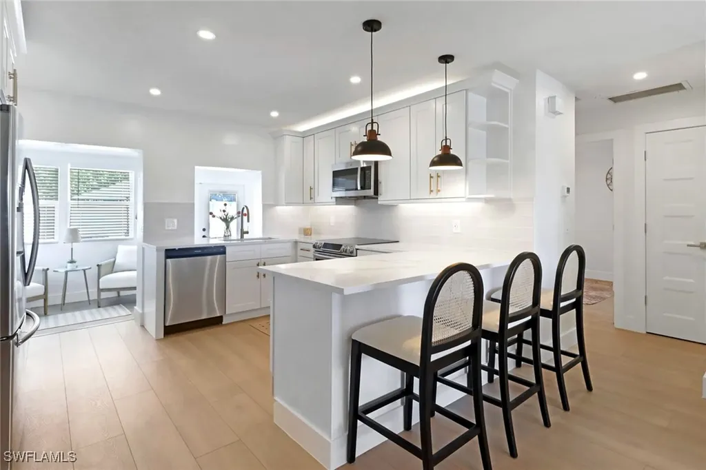 4525 Fluvia Avenue Naples FL 34103