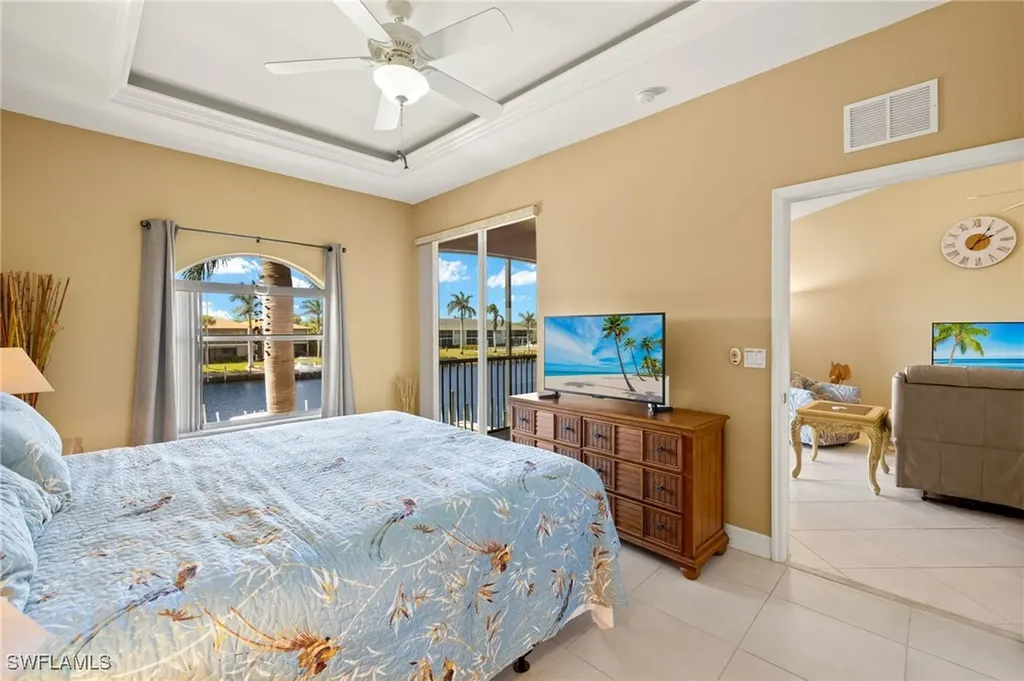 4560 SE 5th Place Cape Coral FL 33904