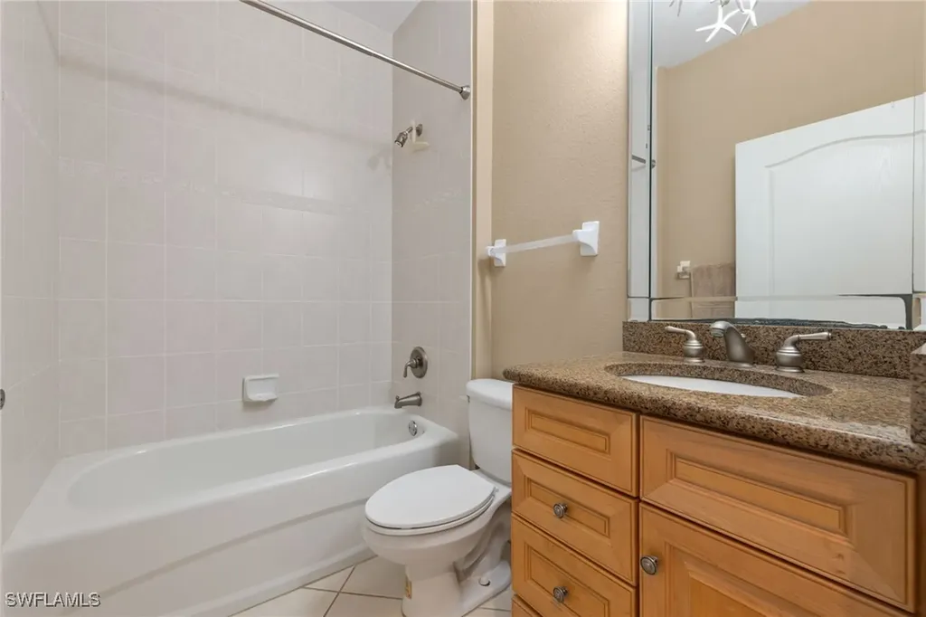 4560 SE 5th Place Cape Coral FL 33904